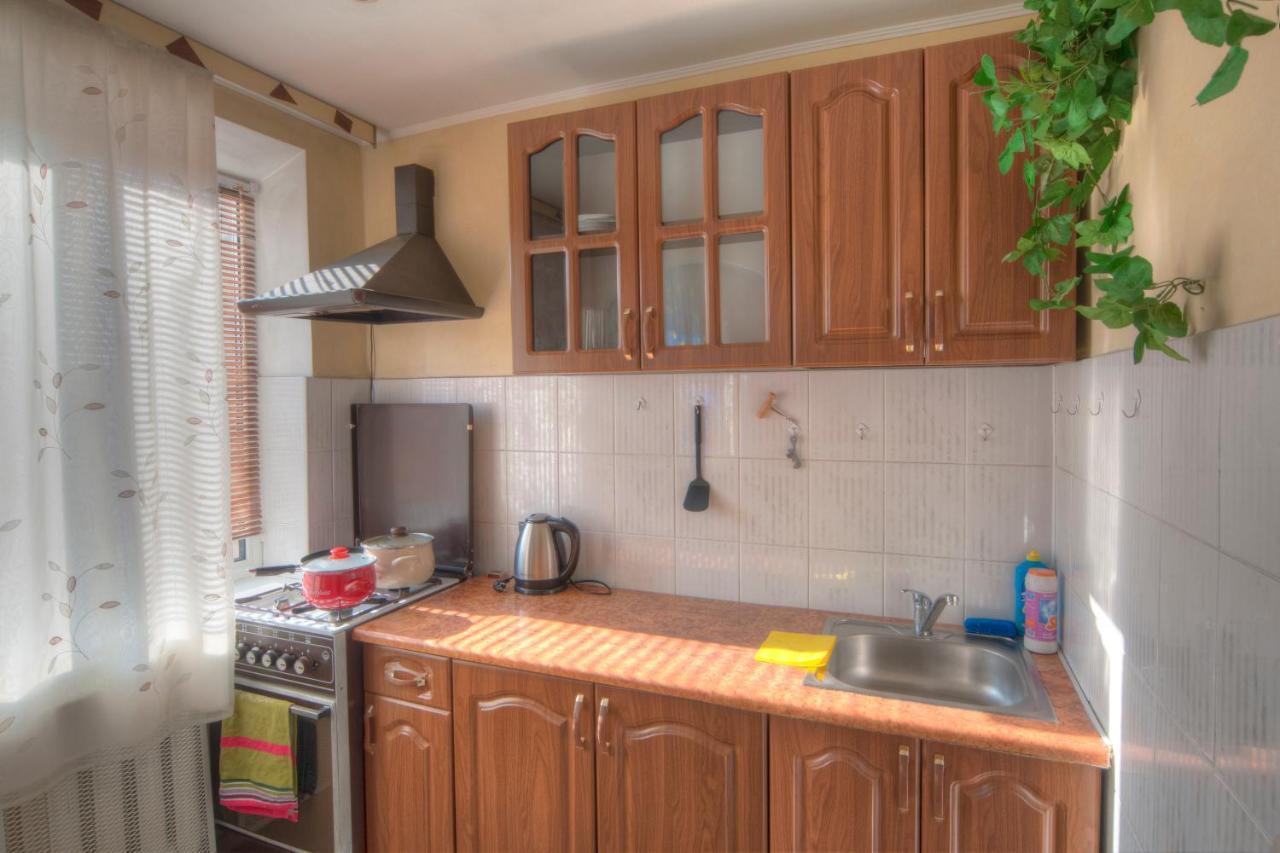 Квартира По Улице Федорова 1 Kiev Esterno foto