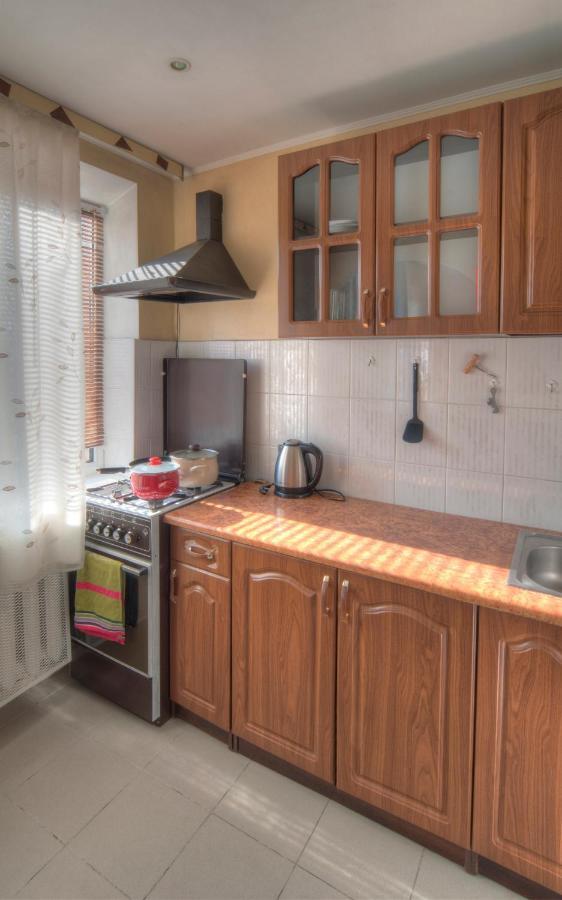 Квартира По Улице Федорова 1 Kiev Esterno foto
