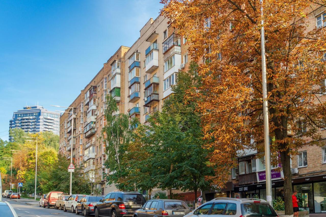 Квартира По Улице Федорова 1 Kiev Esterno foto